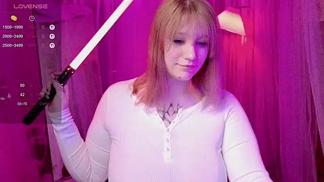 Morvelyn online show from November 2025 04:00:01 PM