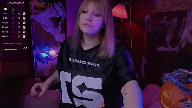 Morvelyn online show from October 2025 06:31:01 PM