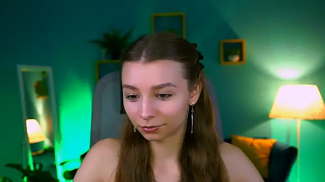 JulieDaniel online show from October 2025 04:23:01 AM
