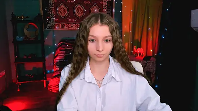 JulieDaniel online show from May 2026 02:45:01 PM