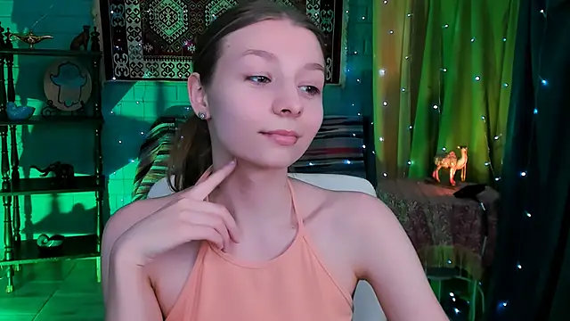 JulieDaniel online show from March 2026 09:25:02 AM