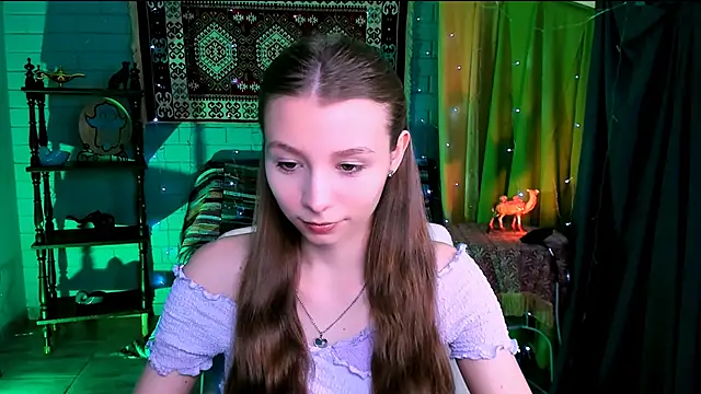 JulieDaniel online show from April 2026 04:17:01 AM