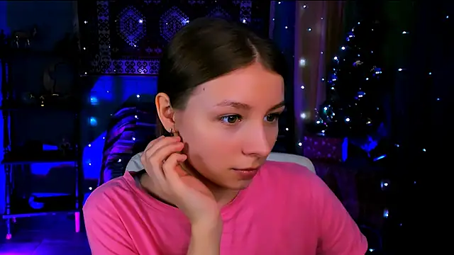 JulieDaniel online show from December 2025 08:24:02 AM