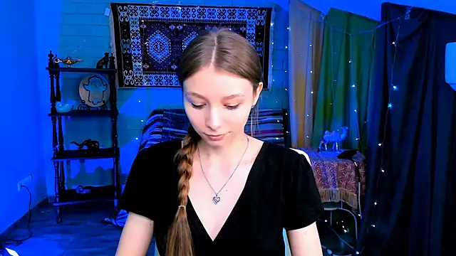JulieDaniel online show from April 2026 08:07:02 AM
