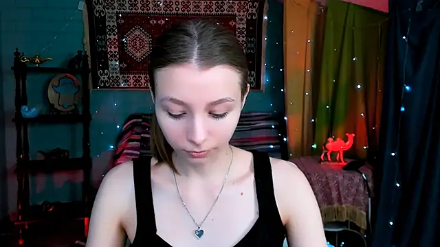 JulieDaniel online show from April 2026 04:25:01 AM