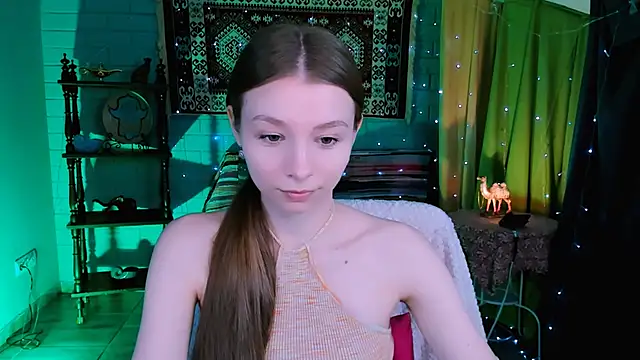 Snapshot of JulieDaniel chatting on June 2026 04:08:02 AM JulieDaniel online show from June 2026 04:08:02 AM
