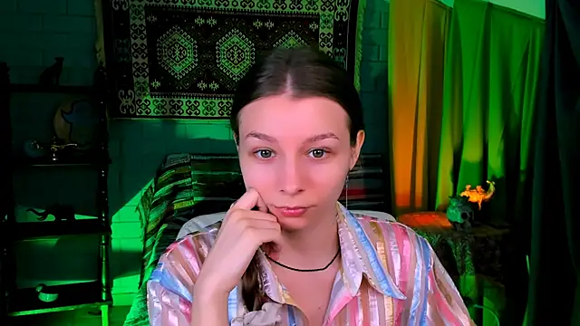 Snapshot of JulieDaniel chatting on November 2025 04:16:02 AM JulieDaniel online show from November 2025 04:16:02 AM