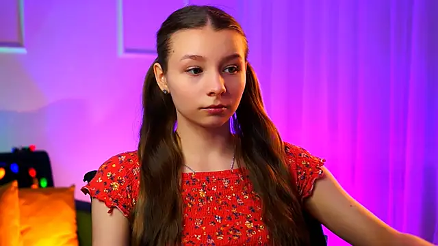 JulieDaniel online show from February 2026 04:19:02 AM