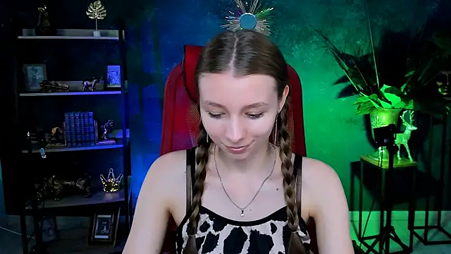 Snapshot of JulieDaniel chatting on June 2026 04:10:02 AM JulieDaniel online show from June 2026 04:10:02 AM