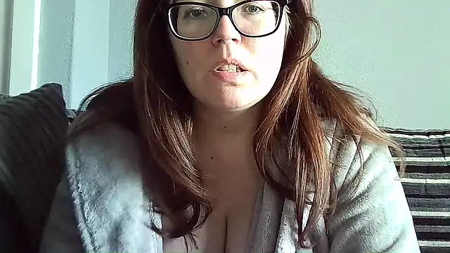 Curvy-BellaX online show from October 2025 01:10:02 PM