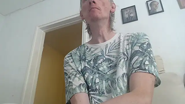 k74robert online show from November 2025 09:24:02 AM