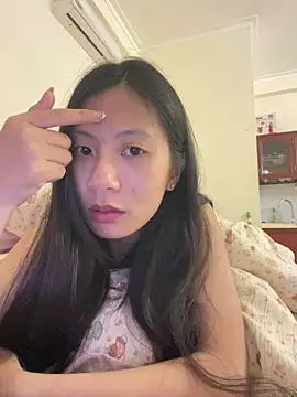 Snapshot of Lil-Gi chatting on November 2025 05:38:02 PM Lil-Gi online show from November 2025 05:38:02 PM