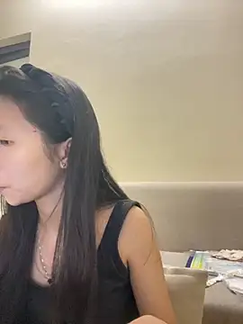 Lil-Gi online show from October 2025 03:02:02 PM
