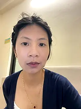 Lil-Gi online show from October 2025 02:32:01 PM
