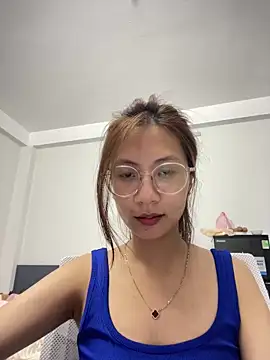 Lil-Gi online show from March 2026 03:36:02 PM