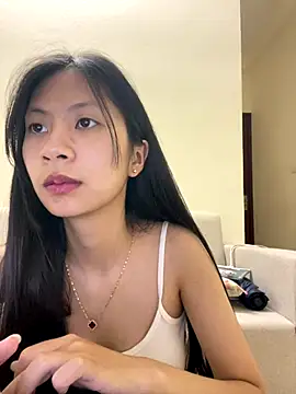 Snapshot of Lil-Gi chatting on October 2025 03:22:01 PM Lil-Gi online show from October 2025 03:22:01 PM