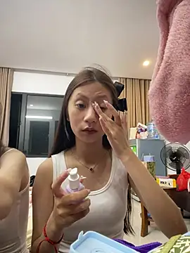 Lil-Gi online show from February 2026 04:39:02 PM