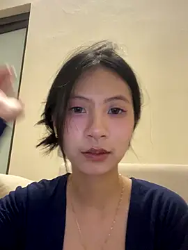 Lil-Gi online show from September 2025 03:02:01 PM