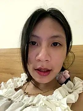 Lil-Gi online show from September 2025 03:34:02 PM