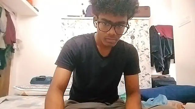 Snapshot of Rahulisagoodguy chatting on November 2025 10:52:02 AM Rahulisagoodguy online show from November 2025 10:52:02 AM