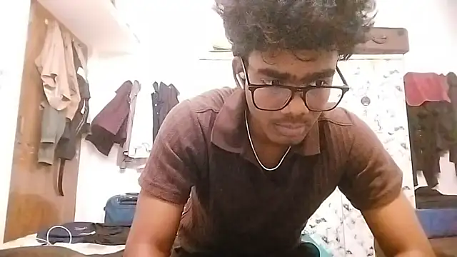 Snapshot of Rahulisagoodguy chatting on November 2025 11:03:01 AM Rahulisagoodguy online show from November 2025 11:03:01 AM