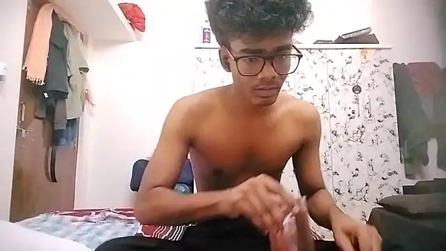 Snapshot of Rahulisagoodguy chatting on September 2025 05:19:02 PM Rahulisagoodguy online show from September 2025 05:19:02 PM