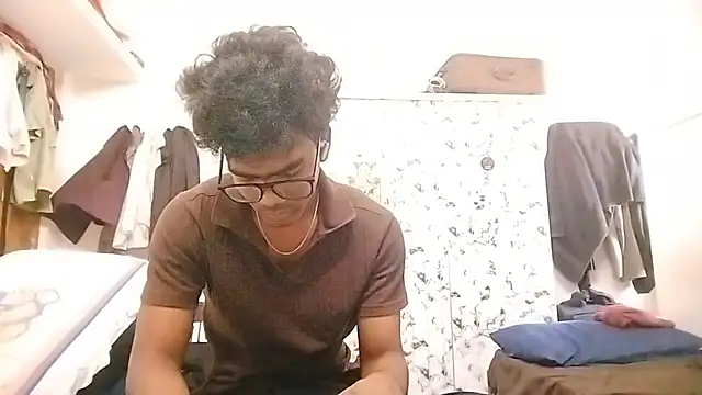 Snapshot of Rahulisagoodguy chatting on November 2025 09:46:02 AM Rahulisagoodguy online show from November 2025 09:46:02 AM