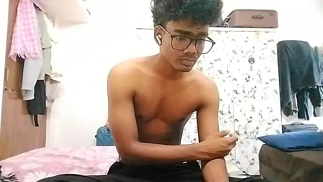 Snapshot of Rahulisagoodguy chatting on October 2025 05:40:02 AM Rahulisagoodguy online show from October 2025 05:40:02 AM