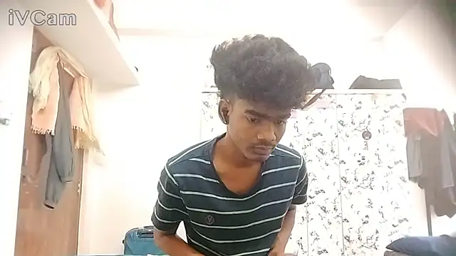 Snapshot of Rahulisagoodguy chatting on September 2025 06:23:01 AM Rahulisagoodguy online show from September 2025 06:23:01 AM