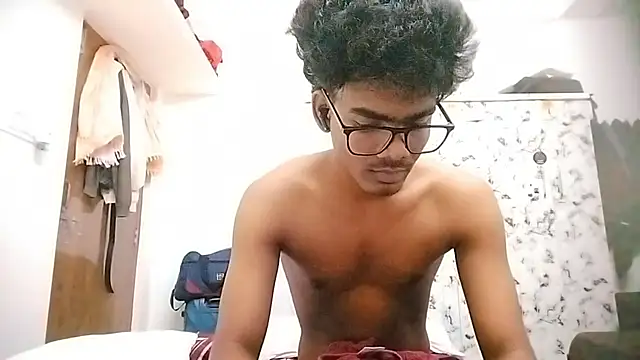 Snapshot of Rahulisagoodguy chatting on September 2025 12:54:01 PM Rahulisagoodguy online show from September 2025 12:54:01 PM