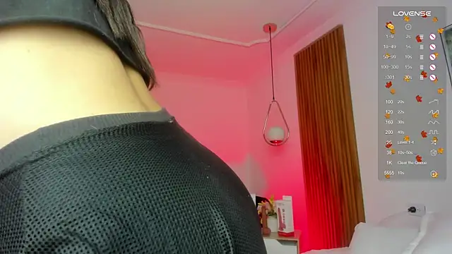 NicolWhite online show from September 2025 12:08:02 PM