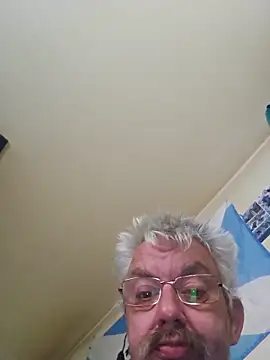 Snapshot of Fonse1860 chatting on June 2026 06:03:02 AM Fonse1860 online show from June 2026 06:03:02 AM