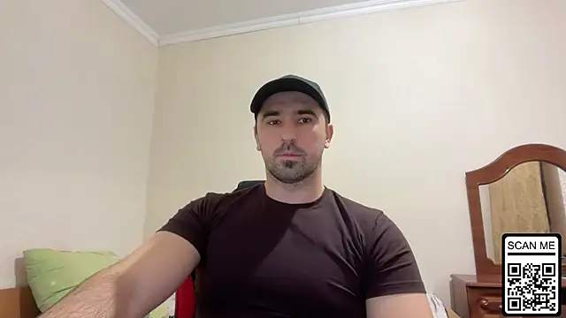 Snapshot of Hard_to_Obey chatting on December 2025 06:13:02 PM Hard to Obey online show from December 2025 06:13:02 PM