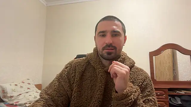 Snapshot of Hard_to_Obey chatting on January 2026 07:12:01 PM Hard to Obey online show from January 2026 07:12:01 PM