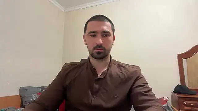 Snapshot of Hard_to_Obey chatting on January 2026 04:56:02 PM Hard to Obey online show from January 2026 04:56:02 PM