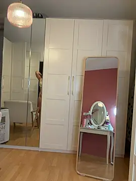 chloedlm5 online show from July 2026 08:05:01 PM