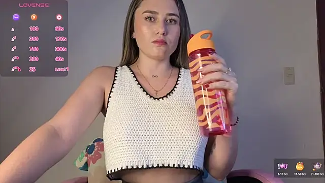 Veronika  Winslow  online show from November 2025 06:52:01 AM