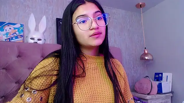 laurenelove online show from November 2025 04:05:01 AM