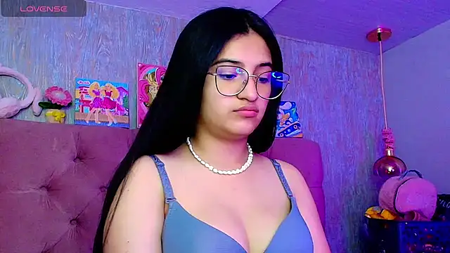 laurenelove online show from January 2026 05:14:01 AM