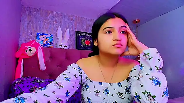 laurenelove online show from November 2025 04:12:01 AM