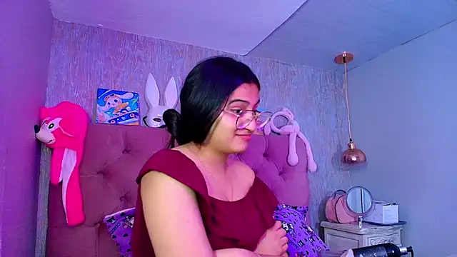 laurenelove online show from November 2025 10:10:01 PM