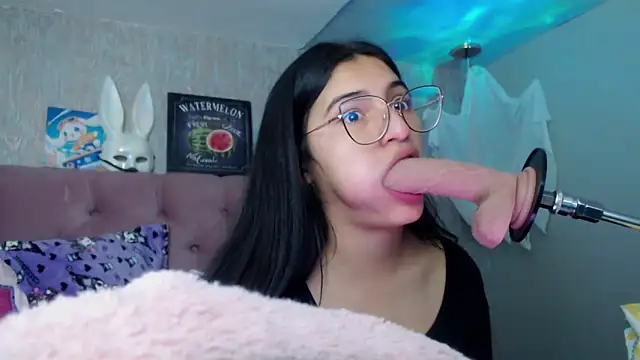 laurenelove online show from November 2025 03:13:02 AM