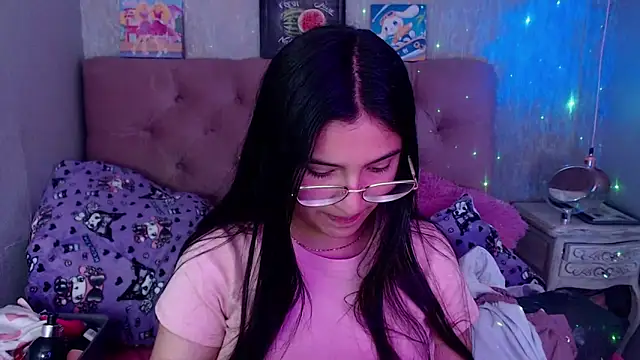 laurenelove online show from October 2025 02:57:01 AM