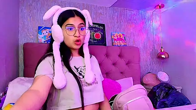 laurenelove online show from November 2025 03:40:01 AM