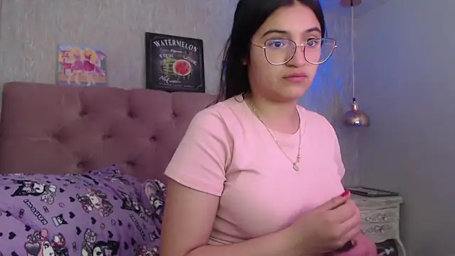 laurenelove online show from October 2025 03:50:01 AM