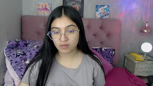 laurenelove online show from October 2025 03:30:01 AM