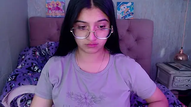 laurenelove online show from October 2025 02:45:01 AM