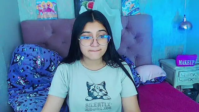 laurenelove online show from October 2025 03:28:01 AM