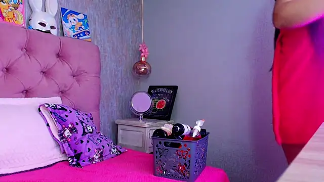 laurenelove online show from February 2026 03:02:01 AM