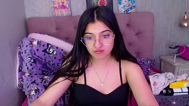 laurenelove online show from October 2025 04:22:02 AM